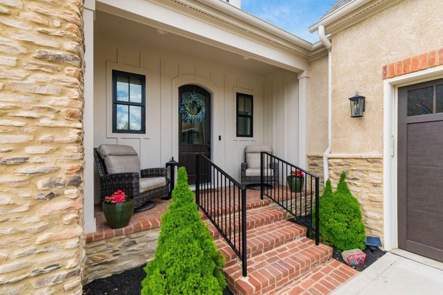 6743 Hamlet Court, Dublin, OH 43016
