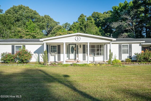 210 Hines Avenue, Elizabeth City, NC 27909