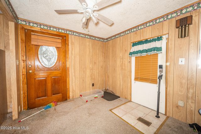 210 Hines Avenue, Elizabeth City, NC 27909