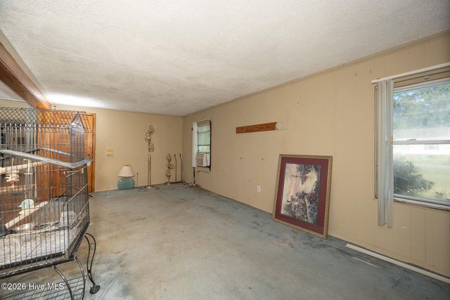 210 Hines Avenue, Elizabeth City, NC 27909