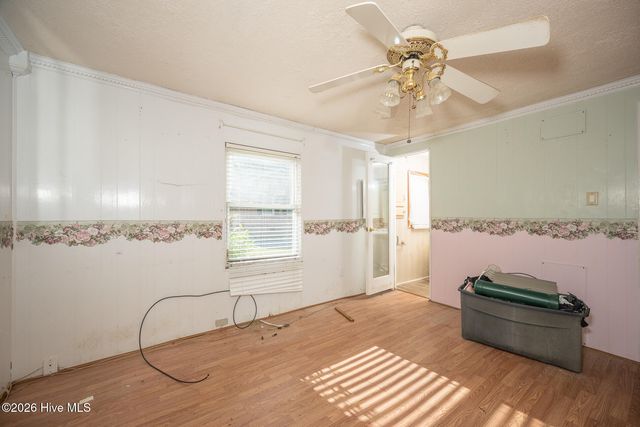 210 Hines Avenue, Elizabeth City, NC 27909