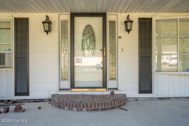210 Hines Avenue, Elizabeth City, NC 27909