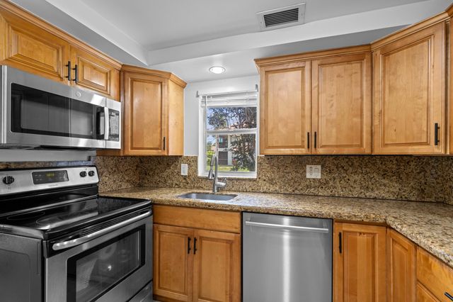 149 NW 70th 302b, Boca Raton, FL 33487