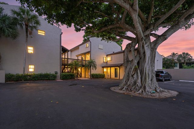 149 NW 70th 302b, Boca Raton, FL 33487