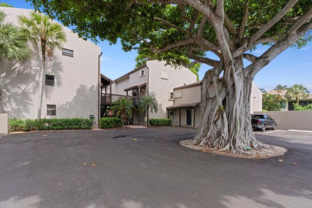 149 NW 70th 302b, Boca Raton, FL 33487