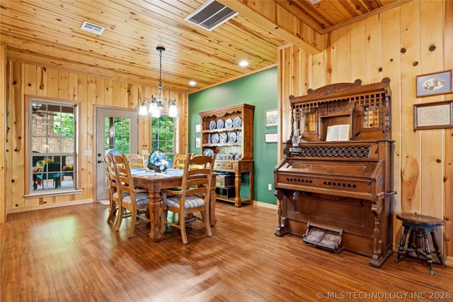 452316 E 953 Road, Vian, OK 74962