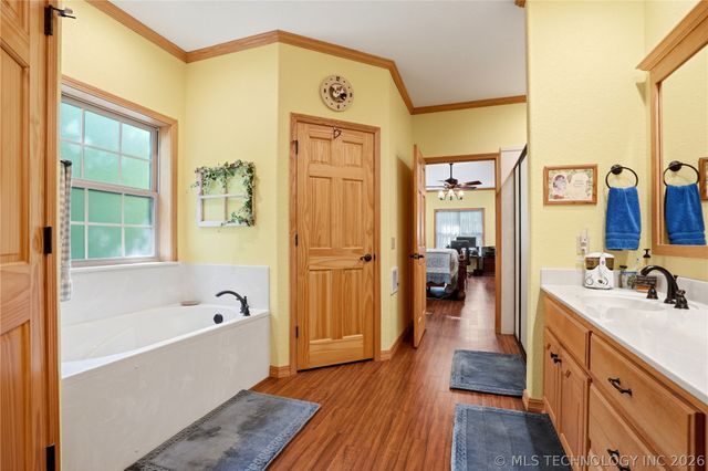 452316 E 953 Road, Vian, OK 74962