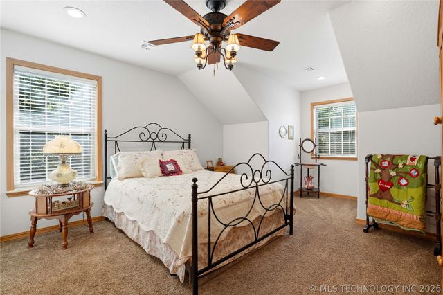 452316 E 953 Road, Vian, OK 74962
