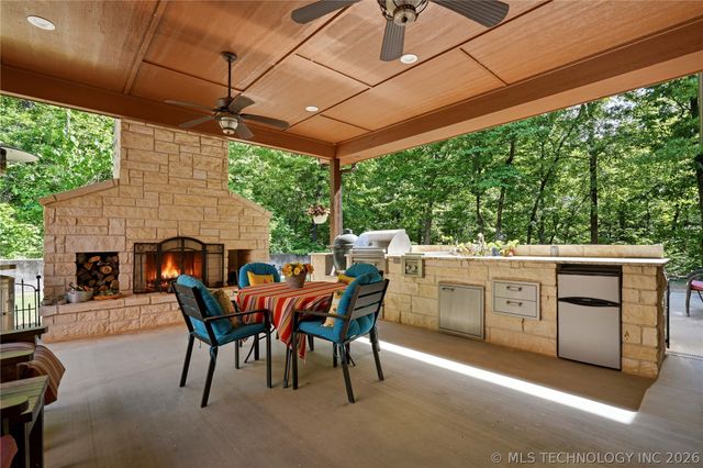 452316 E 953 Road, Vian, OK 74962