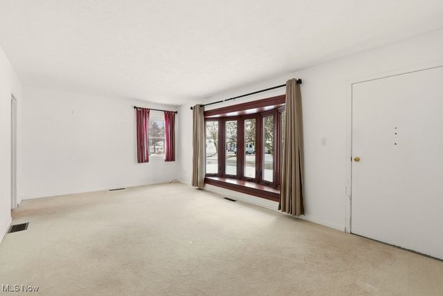 1405 Northmoreland Boulevard, Cuyahoga Falls, OH 44221