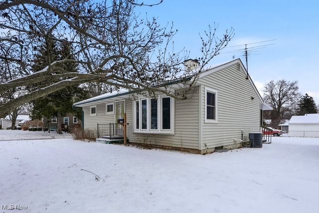 1405 Northmoreland Boulevard, Cuyahoga Falls, OH 44221