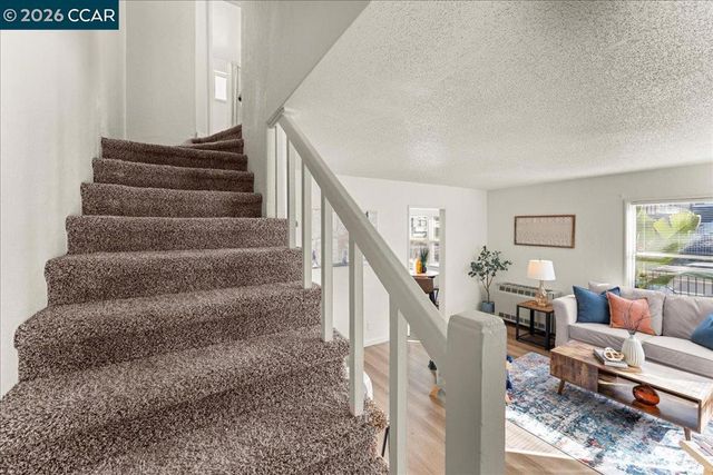 4137 West St, Oakland, CA 94608