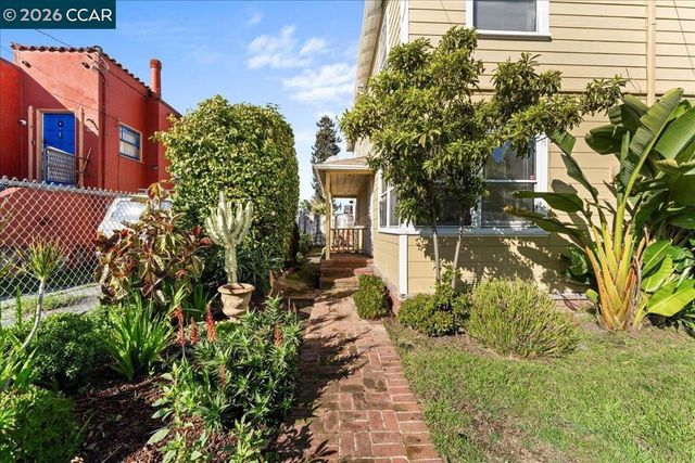 4137 West St, Oakland, CA 94608