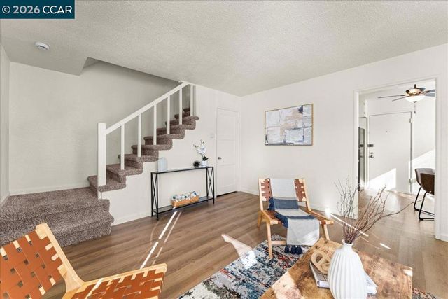 4137 West St, Oakland, CA 94608