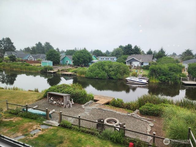 337 S Butter Clam Street SW, Ocean Shores, WA 98569