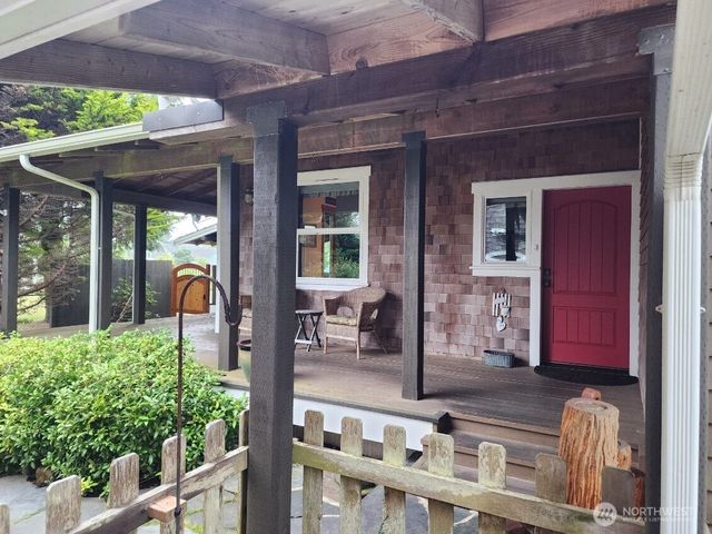 337 S Butter Clam Street SW, Ocean Shores, WA 98569