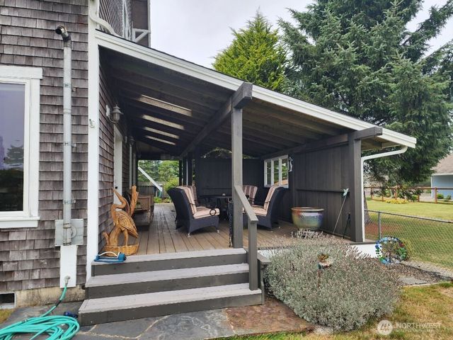 337 S Butter Clam Street SW, Ocean Shores, WA 98569