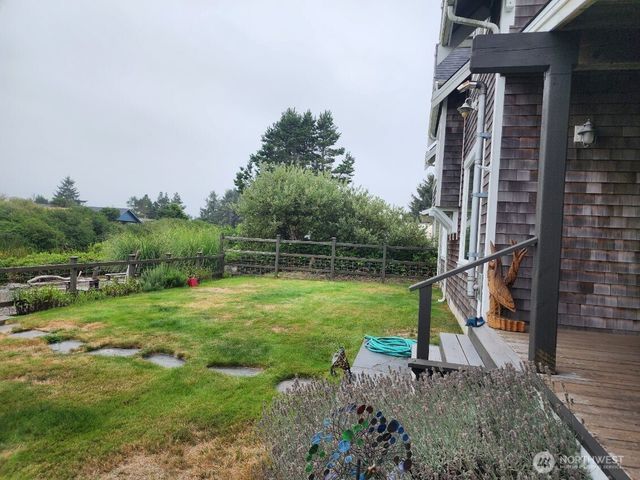 337 S Butter Clam Street SW, Ocean Shores, WA 98569