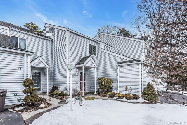 47 Max Court, Islandia, NY 11749