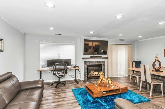 47 Max Court, Islandia, NY 11749