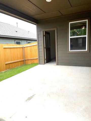 2102 Pondera Street, Ponder, TX 76259