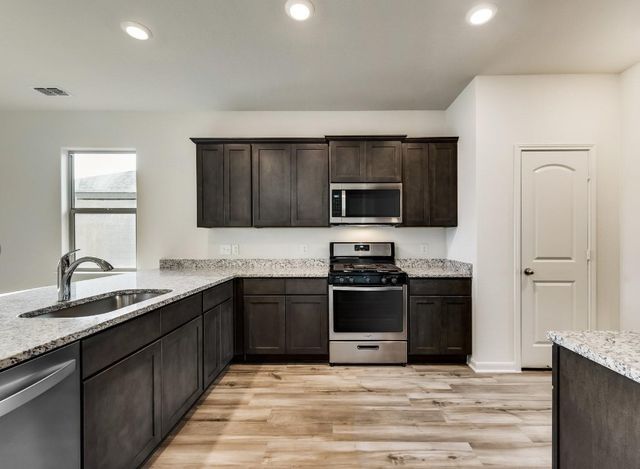 2102 Pondera Street, Ponder, TX 76259