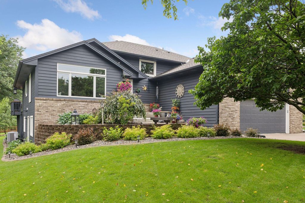 8298 Orchid Lane N, Maple Grove, MN 55311