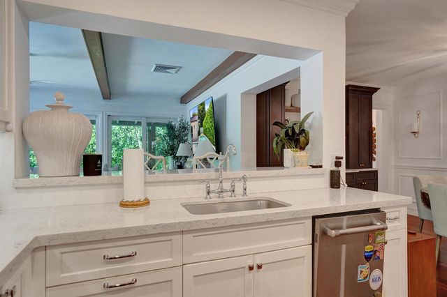 2749 NE 35th Drive, Fort Lauderdale, FL 33308
