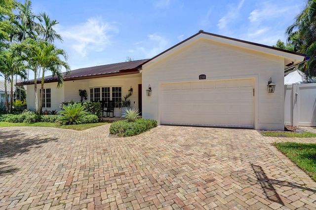 2749 NE 35th Drive, Fort Lauderdale, FL 33308