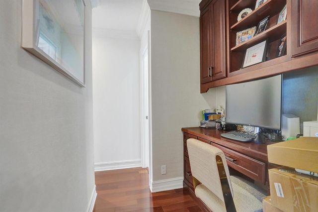 2749 NE 35th Drive, Fort Lauderdale, FL 33308