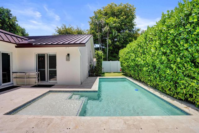 2749 NE 35th Drive, Fort Lauderdale, FL 33308
