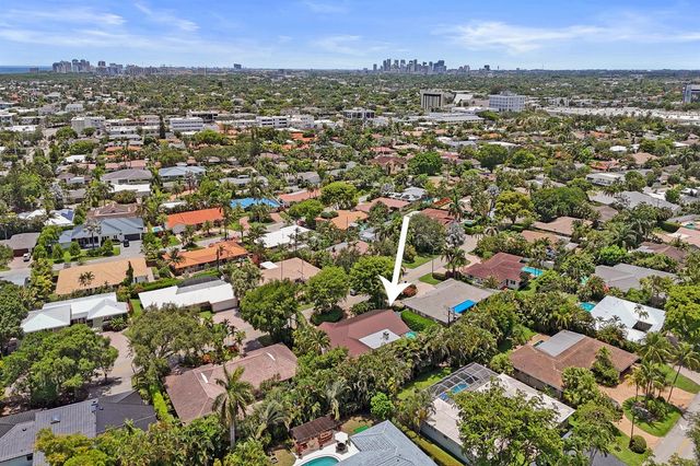 2749 NE 35th Drive, Fort Lauderdale, FL 33308