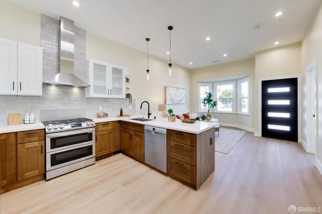 57 Cayuga Avenue, San Francisco, CA 94112