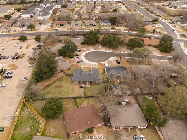 204 Harvard Court, College Station, TX 77840