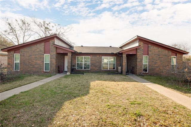 204 Harvard Court, College Station, TX 77840
