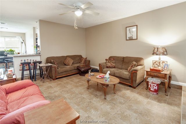 204 Harvard Court, College Station, TX 77840