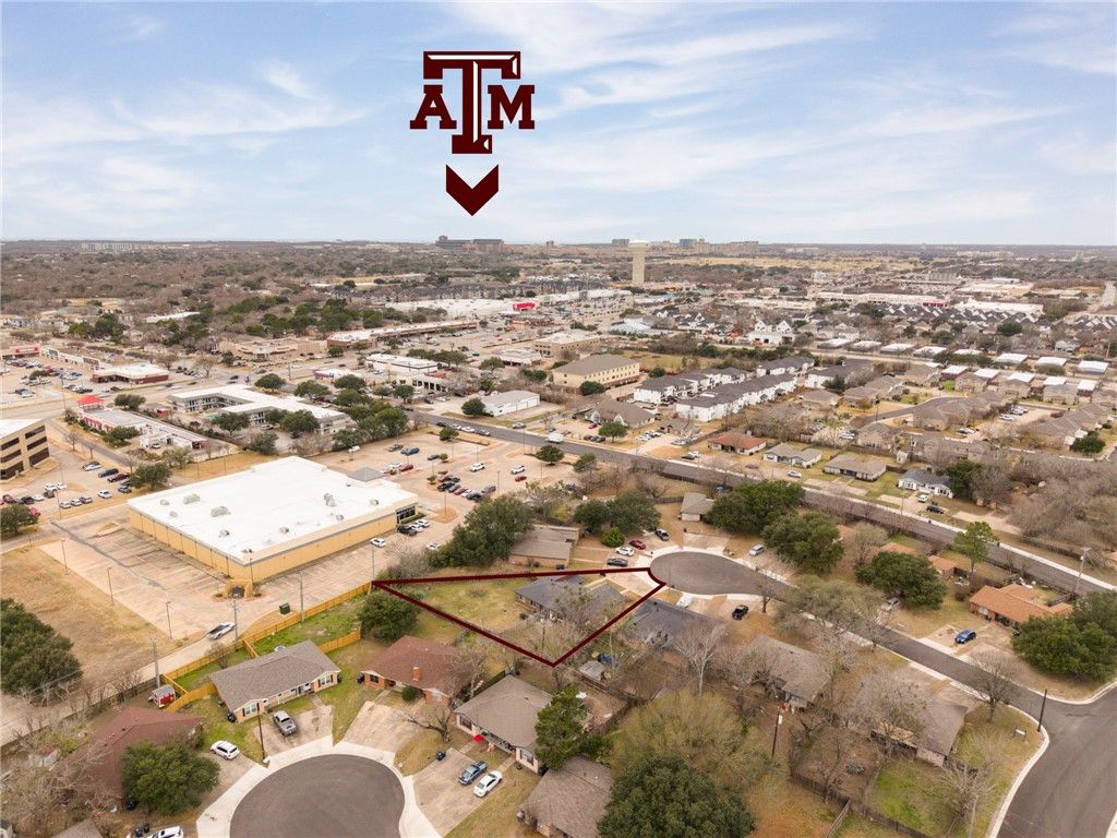 204 Harvard Court, College Station, TX 77840