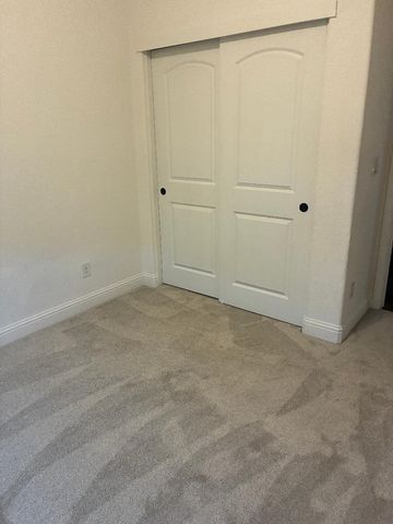 8434 Stellata Ln, Elk Grove, CA 95758