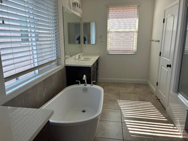 8434 Stellata Ln, Elk Grove, CA 95758