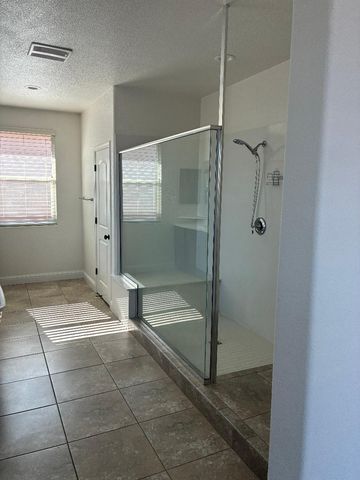 8434 Stellata Ln, Elk Grove, CA 95758
