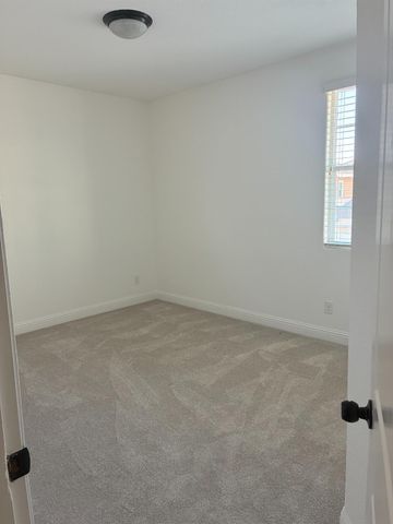 8434 Stellata Ln, Elk Grove, CA 95758