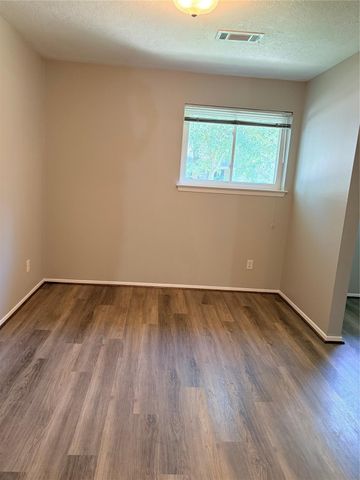 15930 Buccaneer Lane, Houston, TX 77062