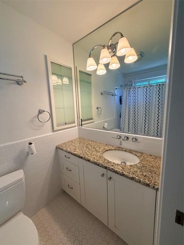 15930 Buccaneer Lane, Houston, TX 77062