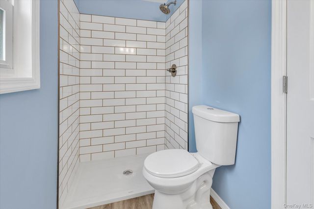 525-183 Riverleigh Avenue 183, Riverhead, NY 11901