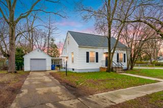 4 S Cedar Avenue S, Battle Creek City, MI 49037