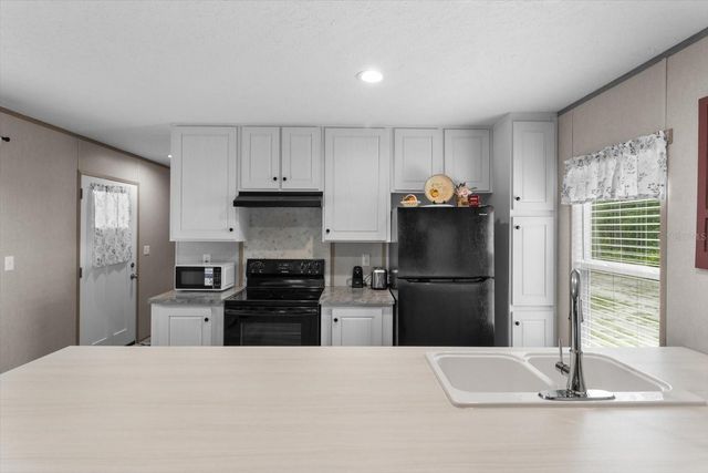 4686 CR 656, Webster, FL 33597