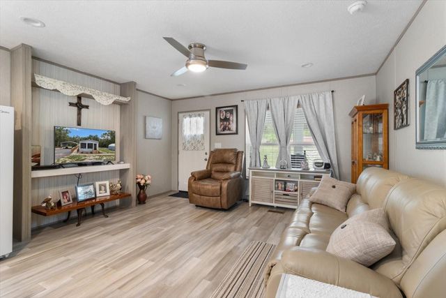 4686 CR 656, Webster, FL 33597