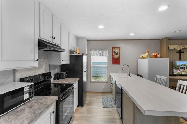 4686 CR 656, Webster, FL 33597