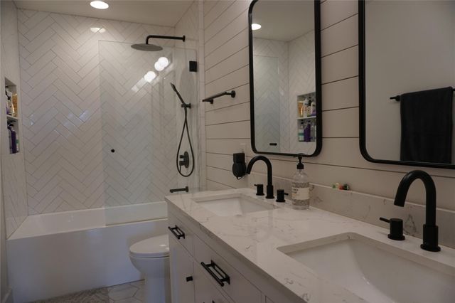 8604 Capitol View DR, Austin, TX 78747