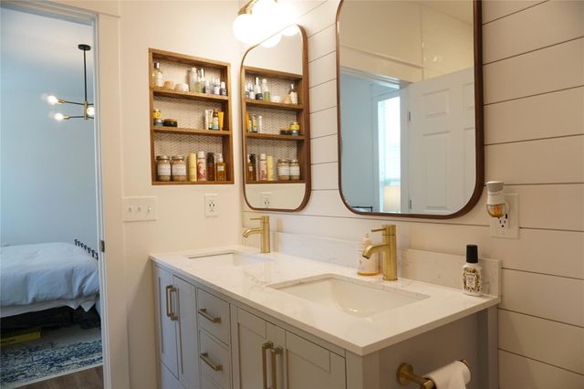 8604 Capitol View DR, Austin, TX 78747